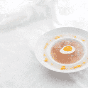 健康食谱：西班牙黑毛猪 火腿水中蛋汤